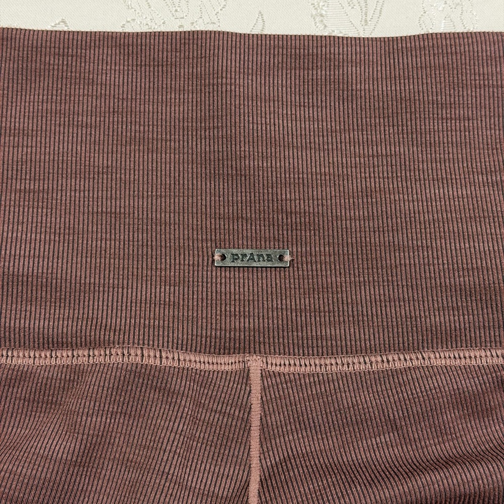 Prana Leggings in Forest Green and Mauve - Picture 4 of 9
